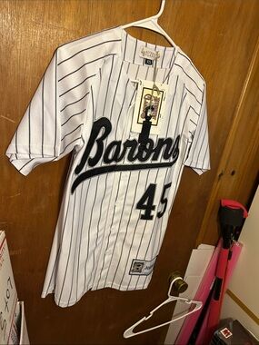 Michael Jordan Baseball Jersey Size XS. Authentic Classics